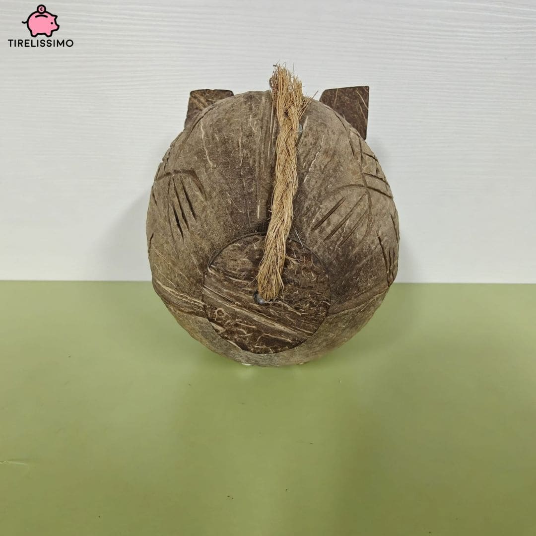 Tirelire cochon en noix de coco artisanale